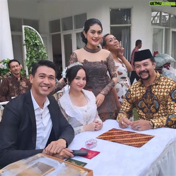 Ayu Ting Ting Biography, Age, Height, Husband, Net Worth, Family