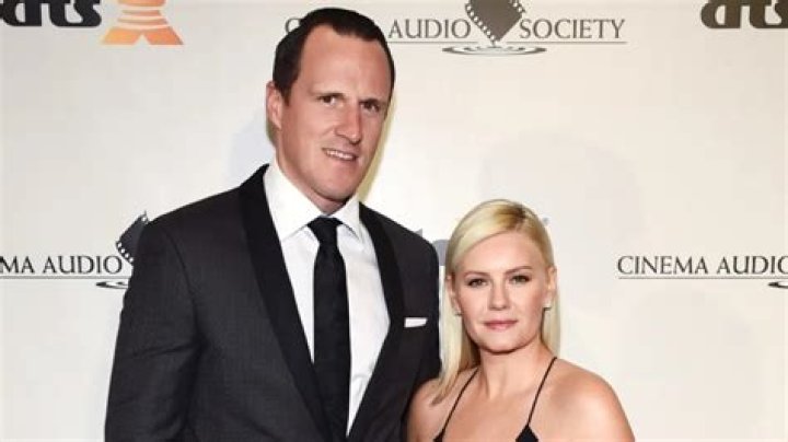 Cynthia Phaneuf Biography, Age, Height, Husband, Net Worth, Family