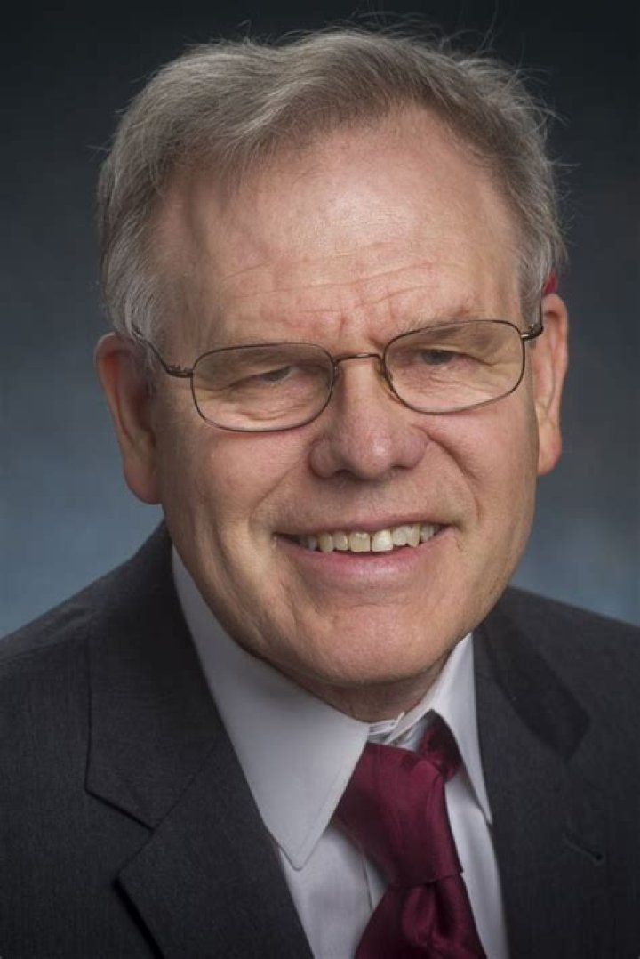 Dean L. Sicking Biography, Age, Height, Wife, Net Worth, Family