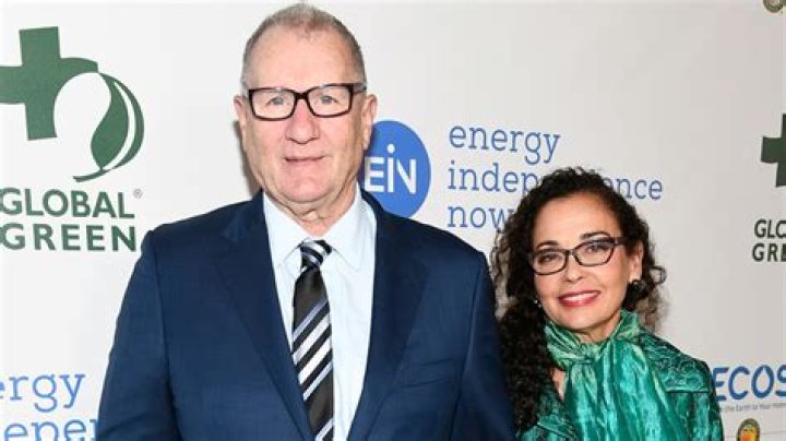 Ed O'Bradovich Biography, Age, Height, Wife, Net Worth, Family