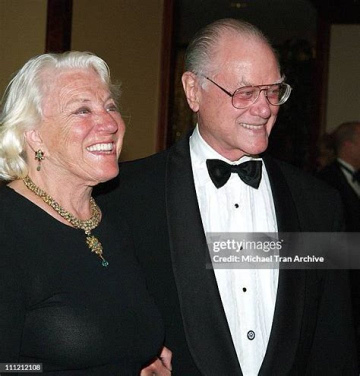 Larry Hagman Biography, Age, Height, Wife, Net Worth, Family