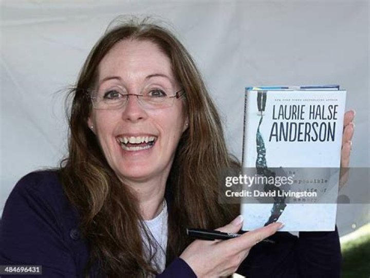 Laurie Halse Anderson Biography, Age, Height, Husband, Net Worth, Family