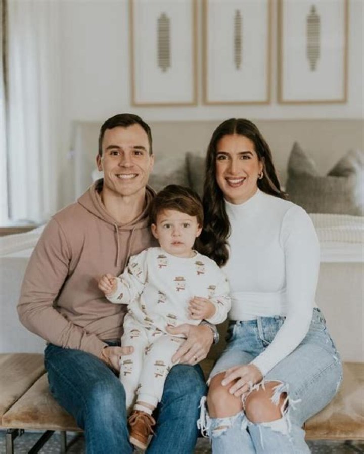 Nicole Muirbrook Biography, Age, Height, Husband, Net Worth, Family