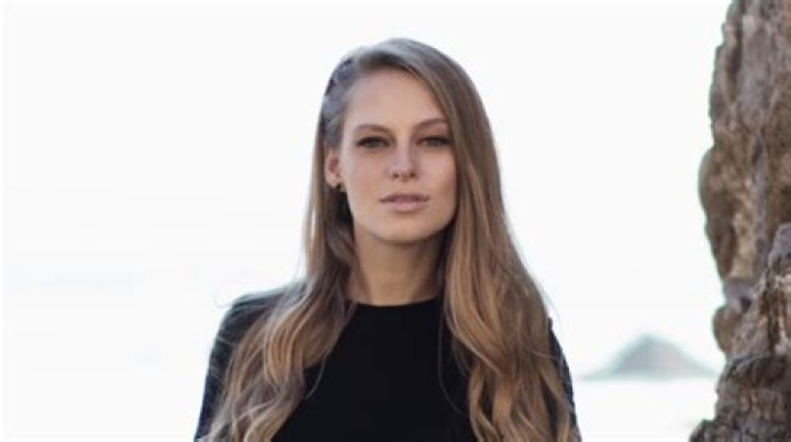 Nora En Pure Biography, Age, Height, Husband, Net Worth, Family