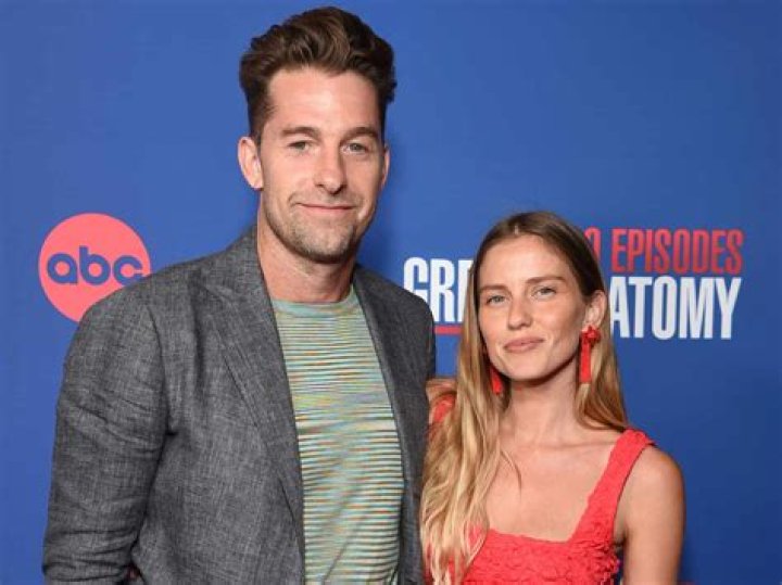 Scott Speedman Biography, Age, Height, Wife, Net Worth, Family