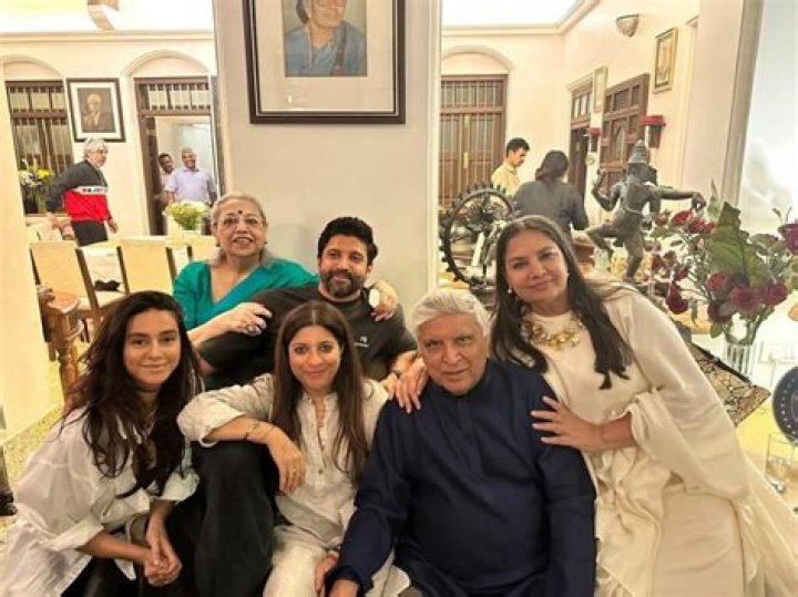 Shabana Biography, Age, Height, Husband, Net Worth, Family