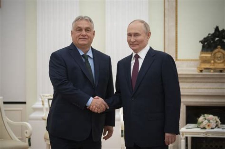 Viktor Orbán Biography, Age, Height, Wife, Net Worth, Family